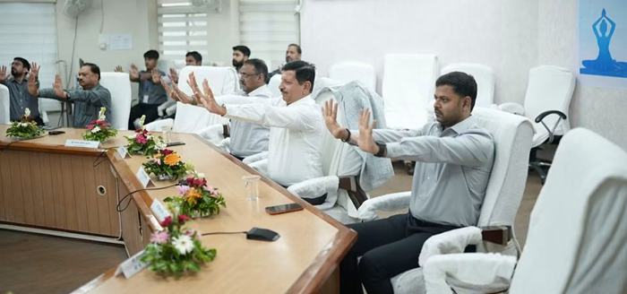 SECL organizes ‘Yoga at Workplace’ Programme at Headquarters